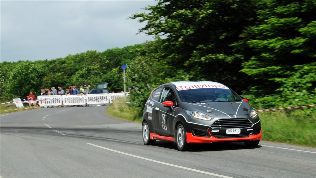 Anders Hansen og Nicolai Aamann fører Danmarksmesterskabet i National 1-klassen efter de første fire afdelinger er kørt.
(Foto: rallypics.dk – Viggo Johansen)